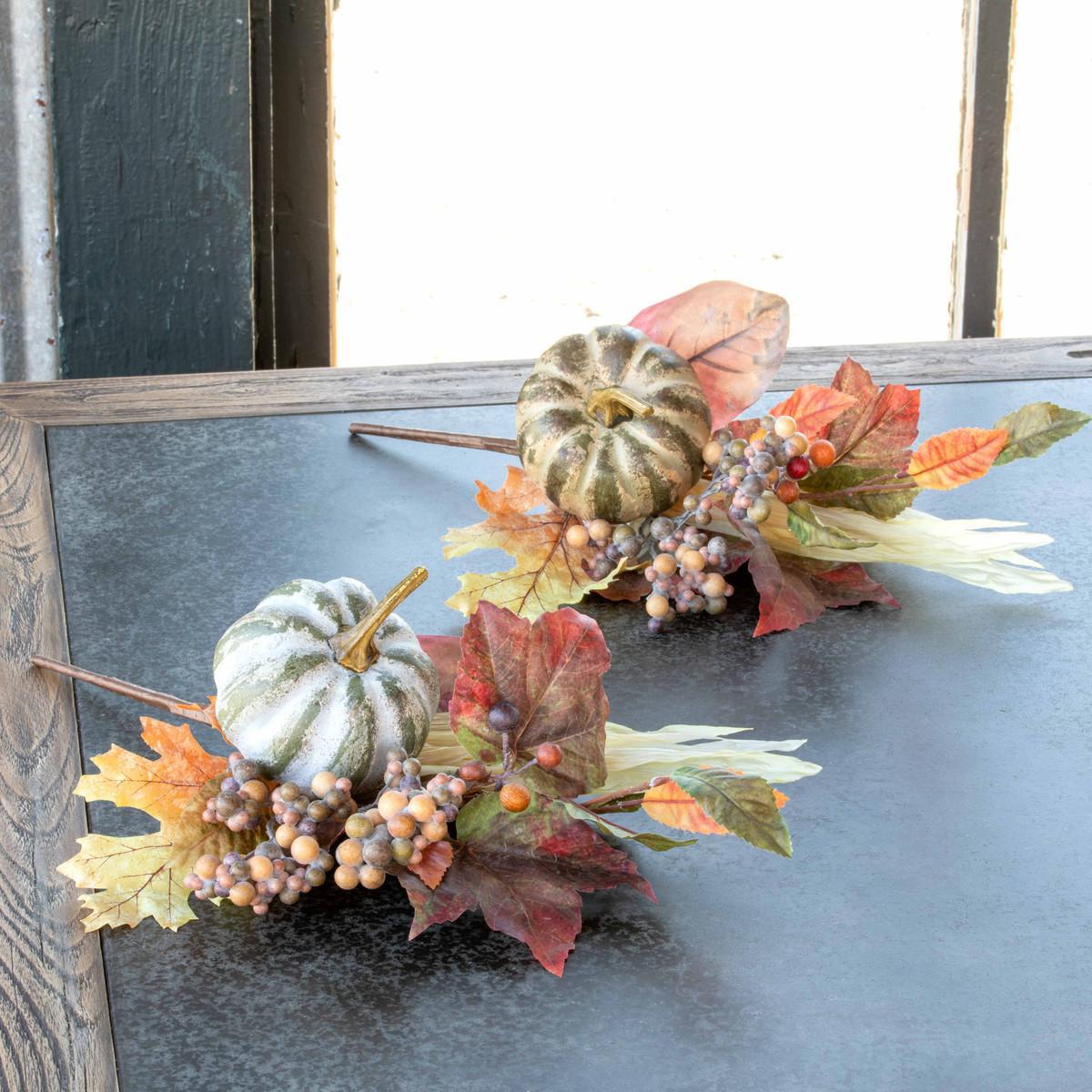 Farmhouse Autumn Pumpkin Pick
