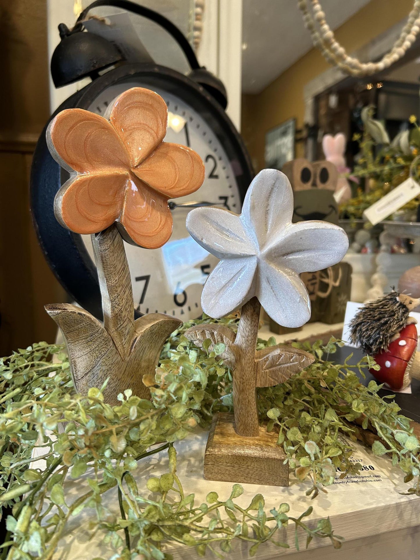 Peach Enamel Daisy