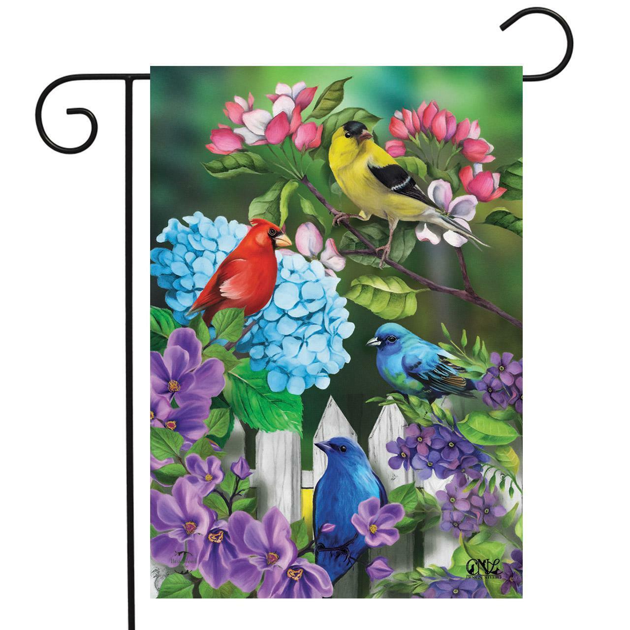 Garden Flag - Feathered Friends