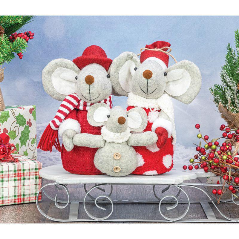 Merry Mouse Family
