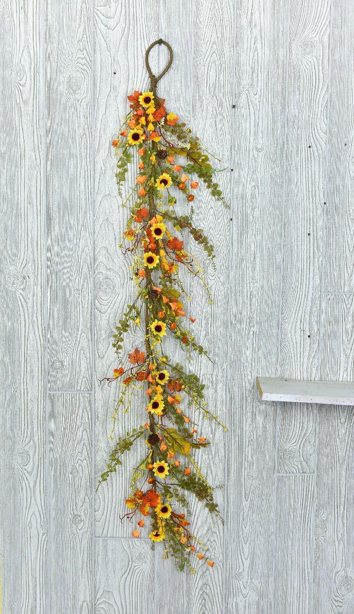 Pumpkin Surprise Garland