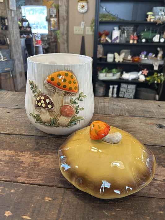 CRACKED -Sears and Roebuck Co. Merry Mushroom Flour/Cookie Jar Canister - CRACKED