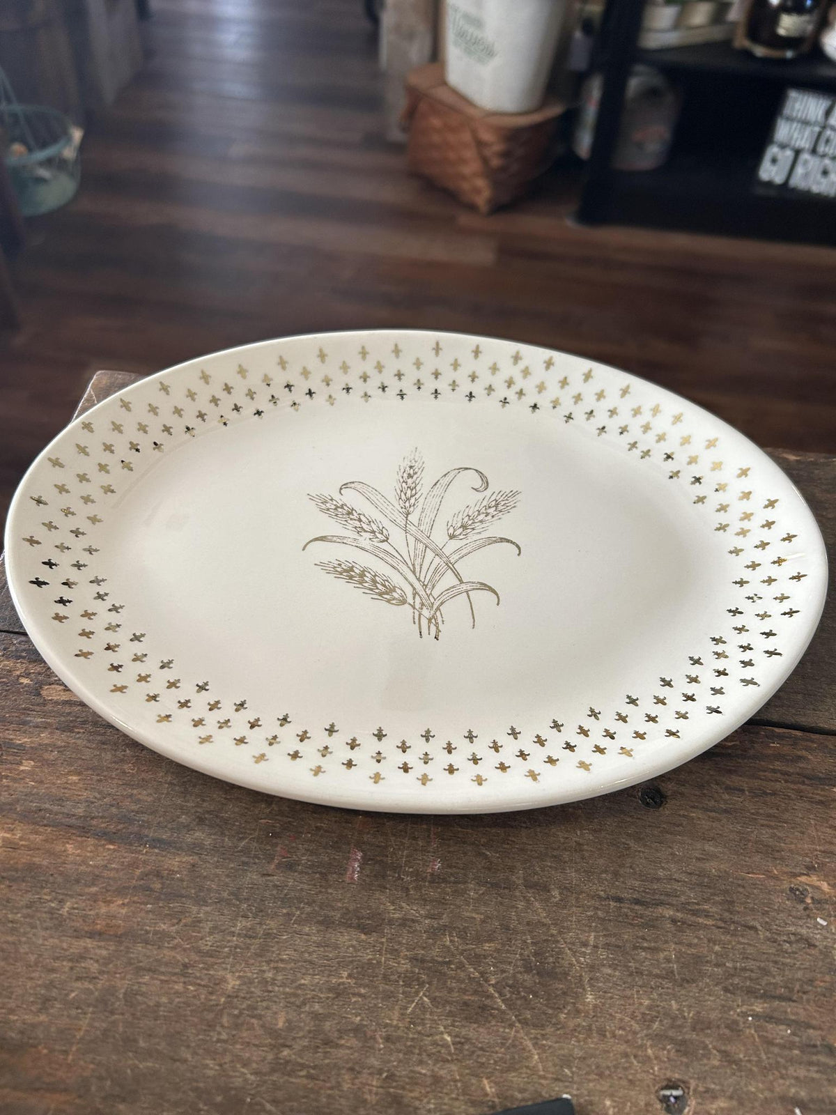 Golden Wheat Fleur-de-lis Pattern Oval Serving Platter