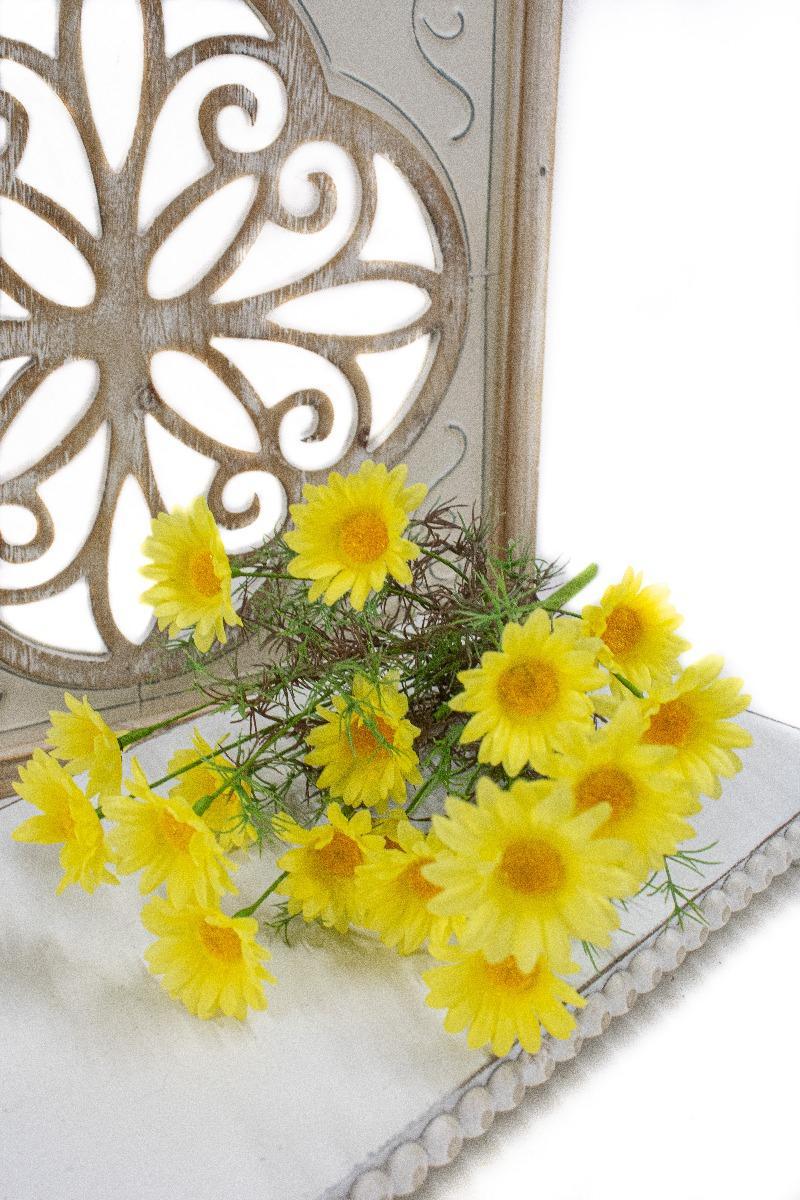 Yellow Daisy Pick