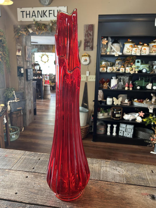L.E. Smith Simplicity Ribbed Swung Vase – Ruby Red to Amberina – 24" Tall