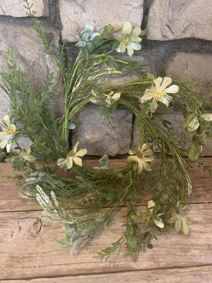 Large Rustic White Daisy Candle Ring