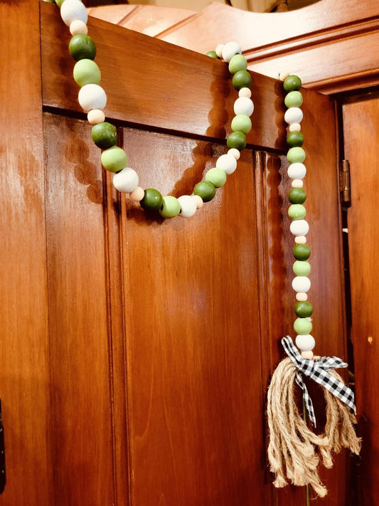 Green & Cream Bead Garland